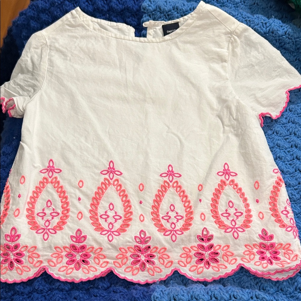 GapKids Embroidered Top - Size S (6-7)